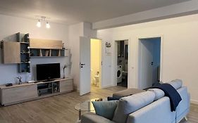 Azzurro Apartment