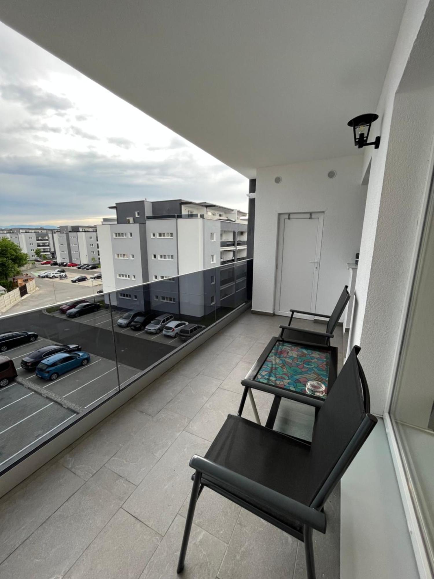Azzurro Apartment Hermannstadt Exterior foto